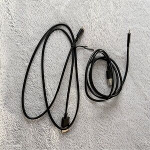 5/$25 🎆 Gently Used Set of 2 iPhone Chargers - USB A to Lightning